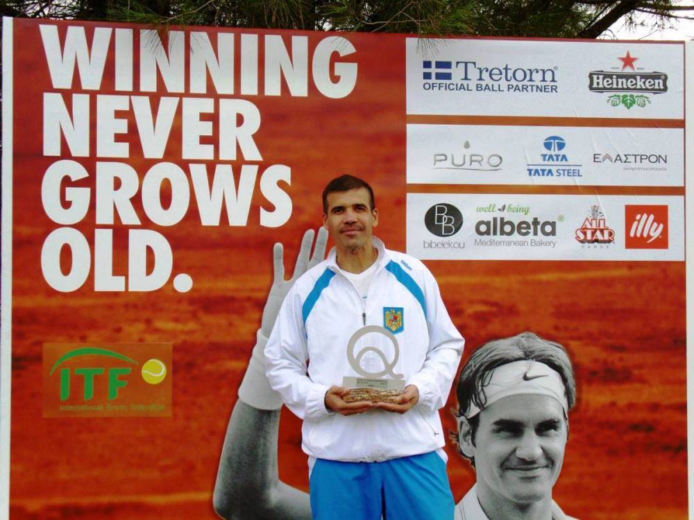 Tenis: Sorin Donescu, câștigător al turneului de la Thesaloniki - tenisdonescusursafrtro-1414588424.jpg