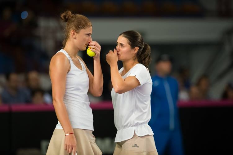 Tenis: Begu și Niculescu, în semifinalele probei de dublu - tenisdublu-1443699909.jpg