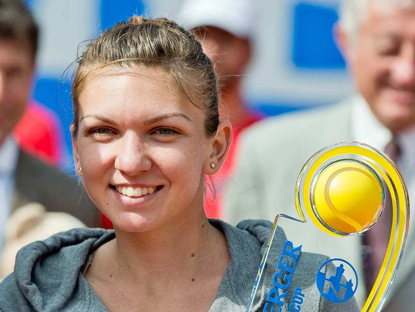 Tenis / Astăzi este o zi specială pentru Simona Halep - tenishalep-1380272555.jpg