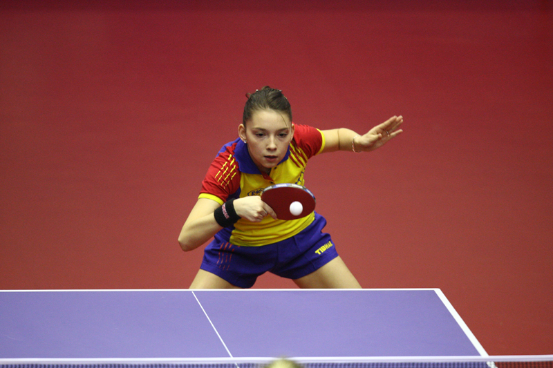 Selecționata feminină a României a învins Olanda cu 3-2 - tenismasabernadete-1355174218.jpg