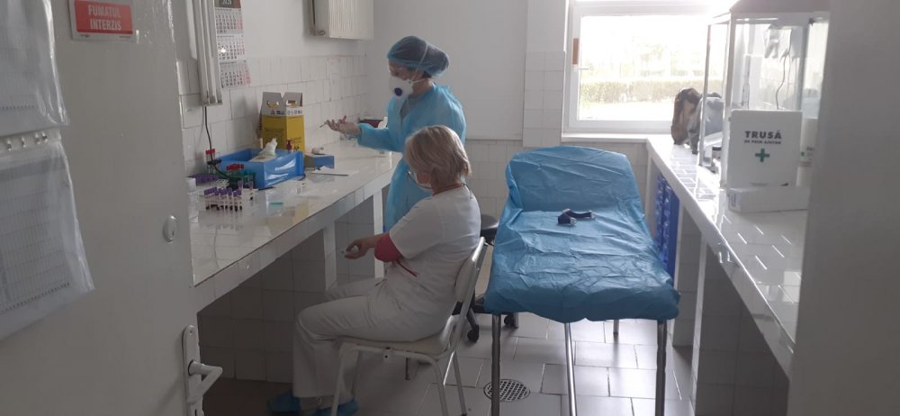 Toți angajații Spitalului Hârșova, testați pentru COVID 19 - testarespitalulharsova-1586975463.jpg