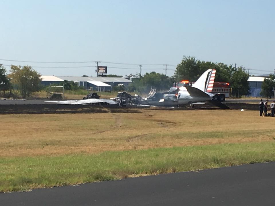 Tragedie aviatică! Niciun supraviețuitor, după ce un avion s-a prăbușit - texasplanecrash-1556051748.jpg