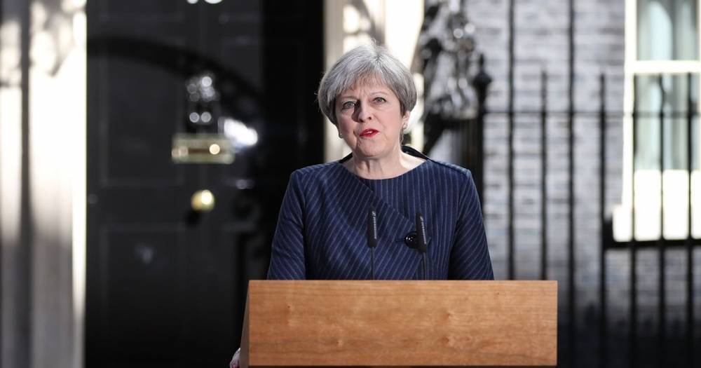 Theresa May a anunțat că va forma noul guvern - theresamayannouncesageneralelect-1497033832.jpg