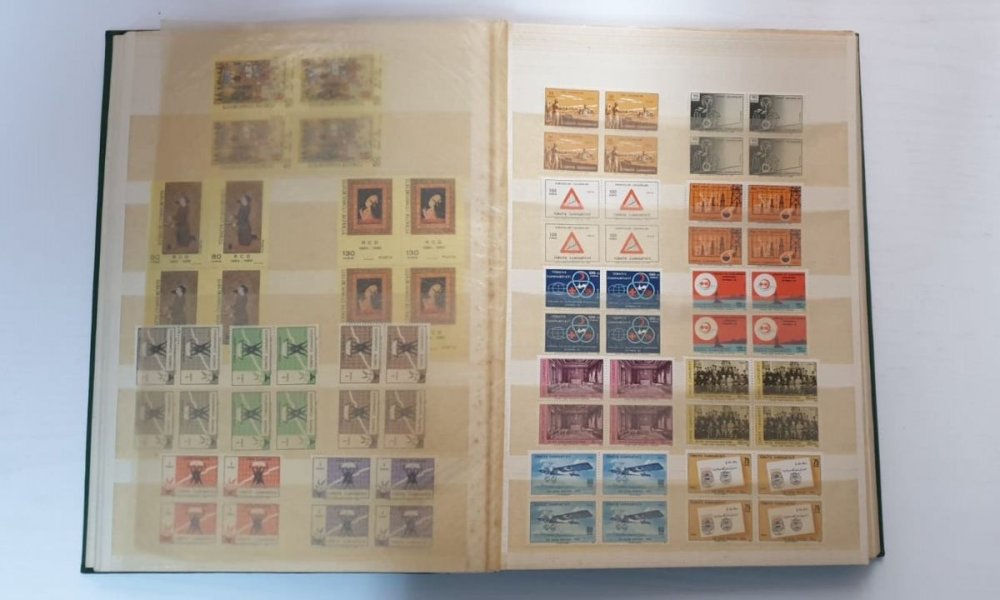 Clasoare cu timbre, confiscate de polițiștii de frontieră - timbre-1580719335.jpg