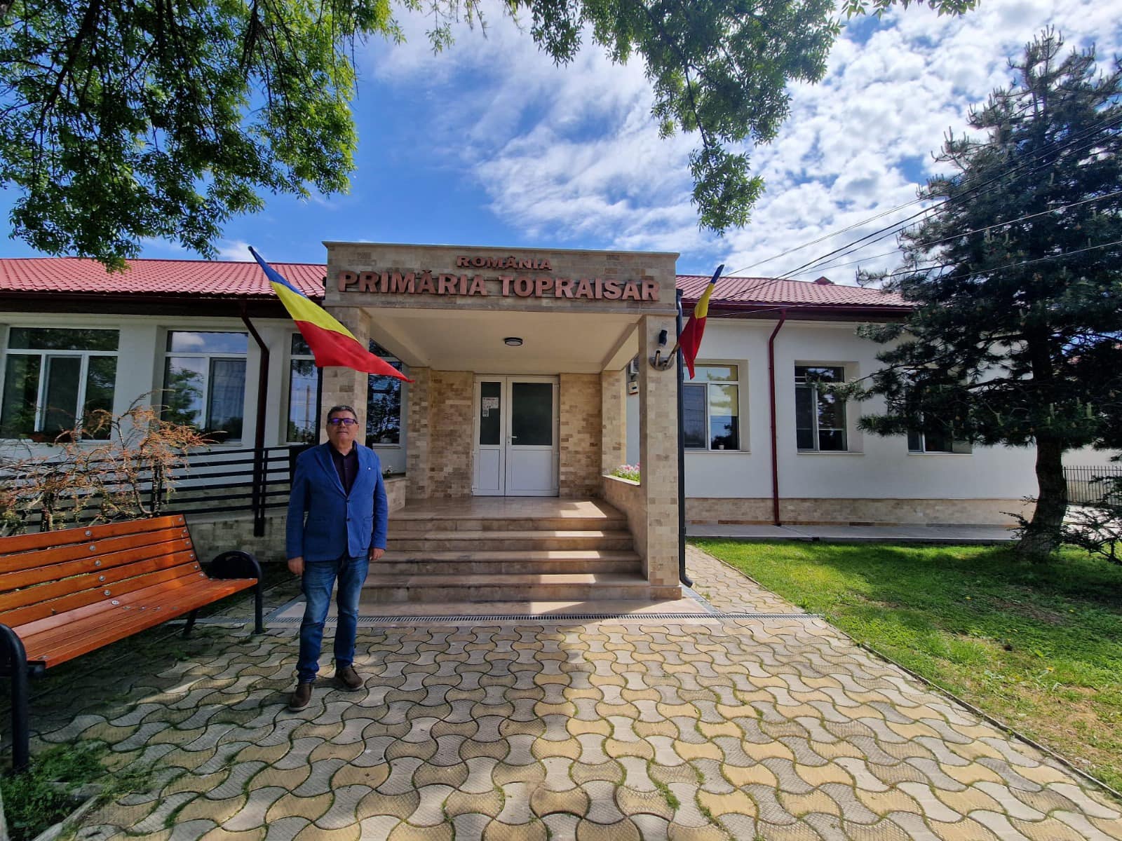 Primarul Stelian Gheorghe: “Renovarea Căminului Cultural Topraisar este în curs de execuție” - topraisar-1716069144.jpg