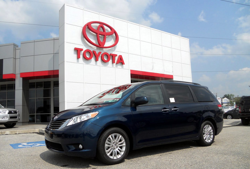 Toyota suspendă producția uzinelor din Thailanda - toyota-1318426014.jpg