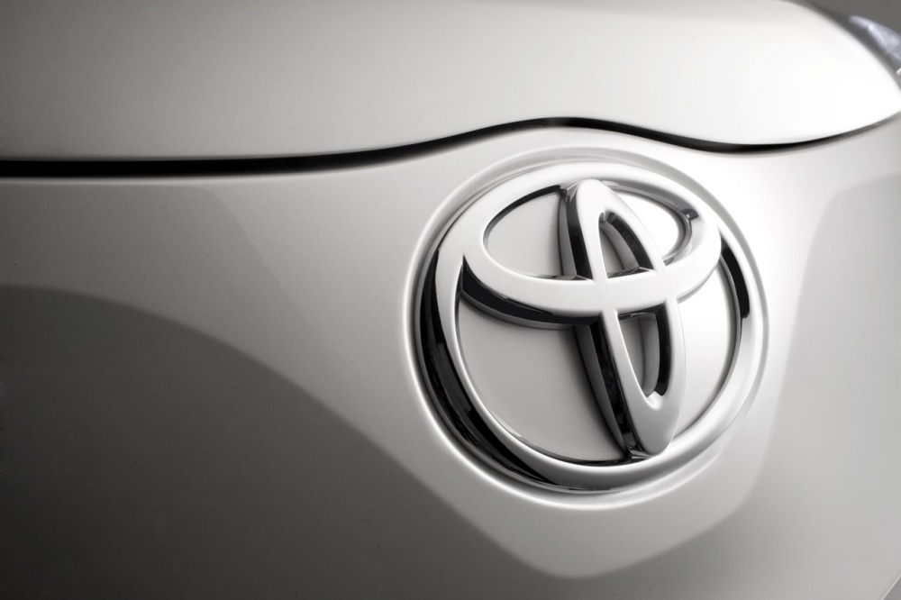 Toyota a redevenit liderul auto mondial în 2012, devansând General Motors - toyotalogo-1358182281.jpg