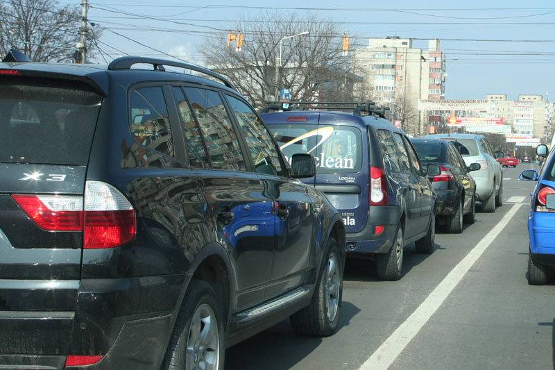 Piața auto din România a înregistrat în mai cea mai mare scădere din Europa - trafic1349720722-1371547837.jpg