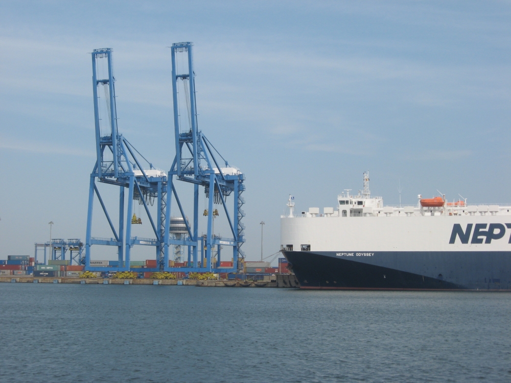 În porturile Constanța și Midia: 38 nave sub operațiuni de încărcare - descărcare - traficport-1397631706.jpg