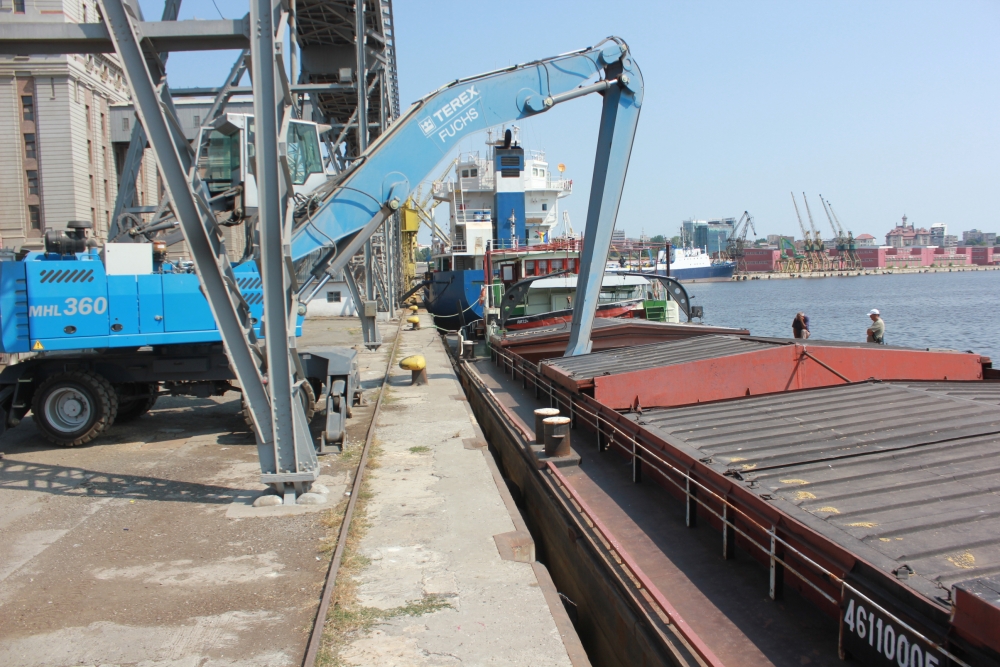 În porturile Constanța și Midia: 43 nave sub operațiuni de încărcare - descărcare - traficportuar1-1389774091.jpg