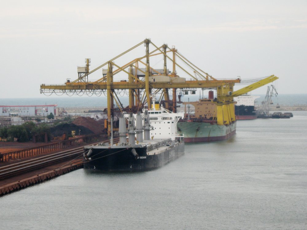 33 de nave se află în operare, în porturile maritime - traficportuar17102022-1666025533.JPG