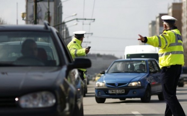 A fost restricționat traficul auto pe străzile Avram Iancu și Atelierelor - traficrestrictionatincentrulbucu-1549355095.jpg