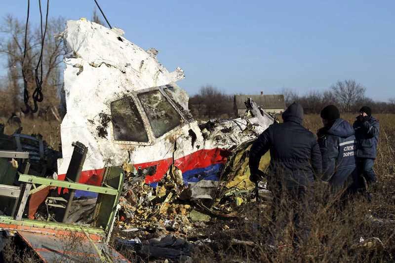 Tragedia zborului MH17, doborât în Ucraina.  