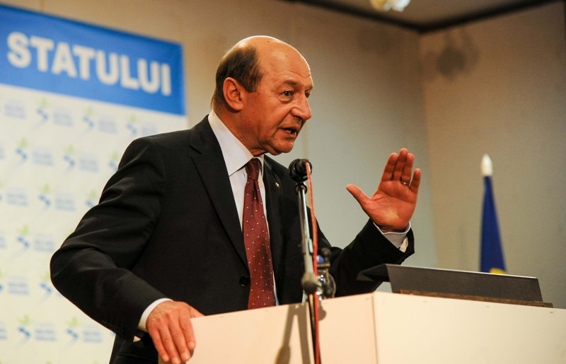 Traian Băsescu: Din cauza acuzațiilor de spălare de bani renunț la candidatură - traian-1461340622.jpg
