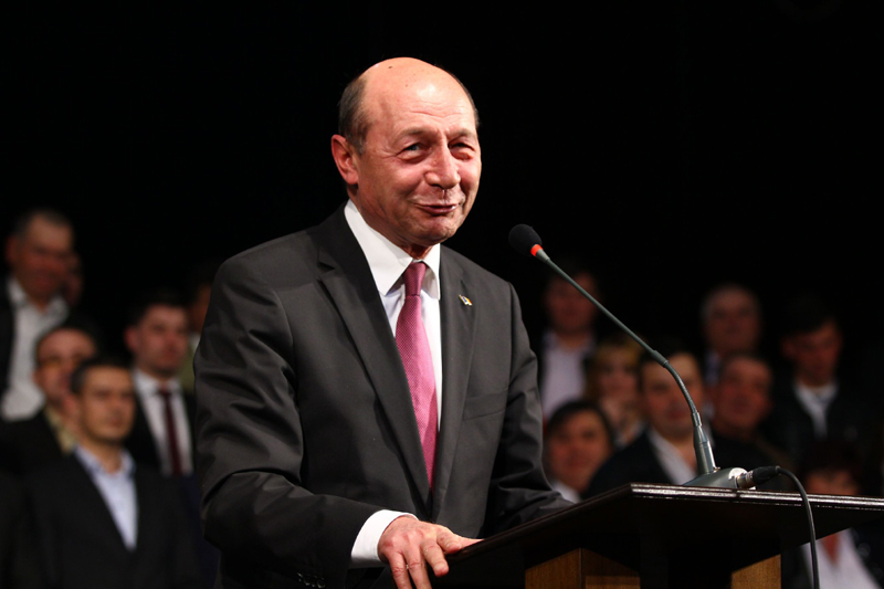 Traian Băsescu s-a decis. Va candida la Parlamentare - traianbasescu-1476111715.jpg