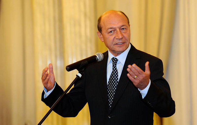Fostul președinte Traian Băsescu, prezent în stațiunea Mamaia - traianbasescu1-1441377189.jpg