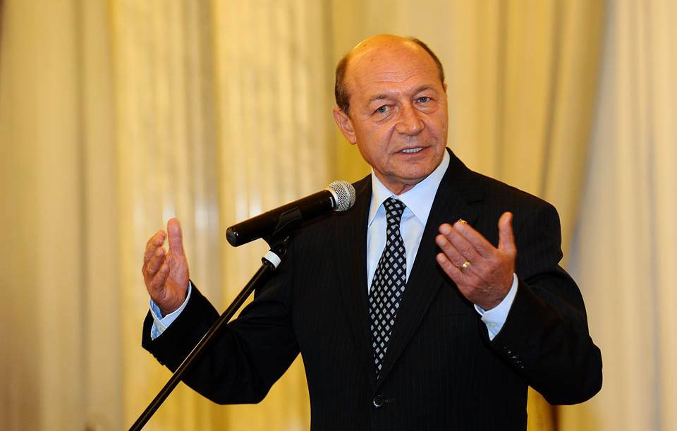 Candidează sau nu Traian Băsescu la europarlamentare? 