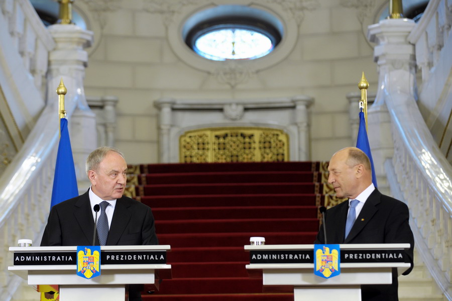 Traian Băsescu se va întâlni la Chișinău cu președintele moldovean Nicolae Timofti - traianbasescunicolaetimoftibucur-1359379866.jpg
