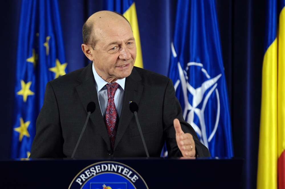Președintele Băsescu va participa la Conferința privind Ocuparea Tinerilor, la Paris - traianbsescu-1384256857.jpg