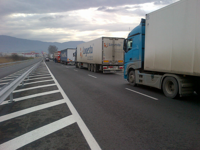 Transportatorii români,  în grevă japoneză - transportatorii-1471626354.jpg