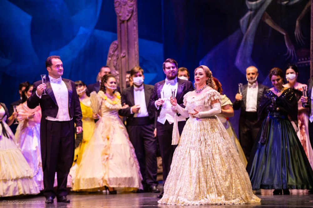 „Traviata” revine, în acest weekend, pe scena Teatrului „Oleg Danovski” - traviata-1685958746.jpg