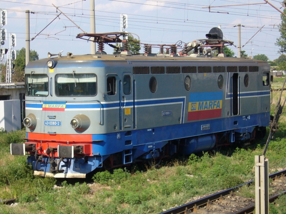 12 companii sunt interesate de privatizarea CFR Marfă - tren-1366127919.jpg