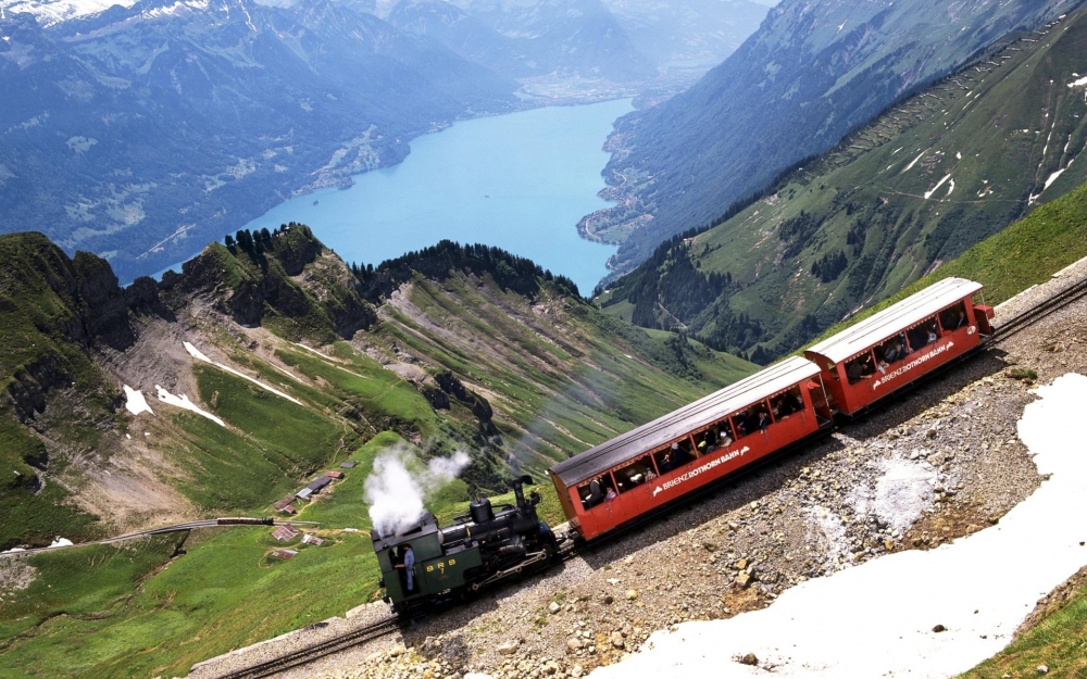 Iată cât te costă să vezi Europa cu trenul - tren-1391514054.jpg