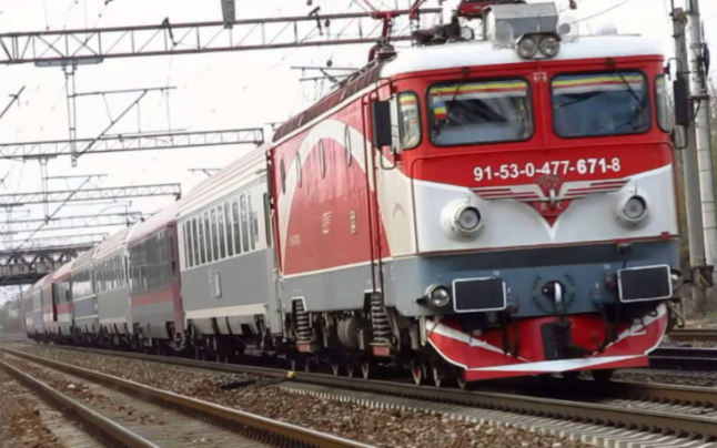 Ce trenuri nu mai circulă pe ruta Constanța - Mangalia - tren-1538495986.jpg