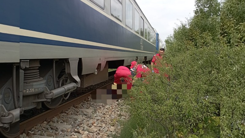 Un bărbat a fost lovit de tren, în timp ce făcea live pe Facebook. Cum s-a întâmplat totul - tren-1665752032.jpeg