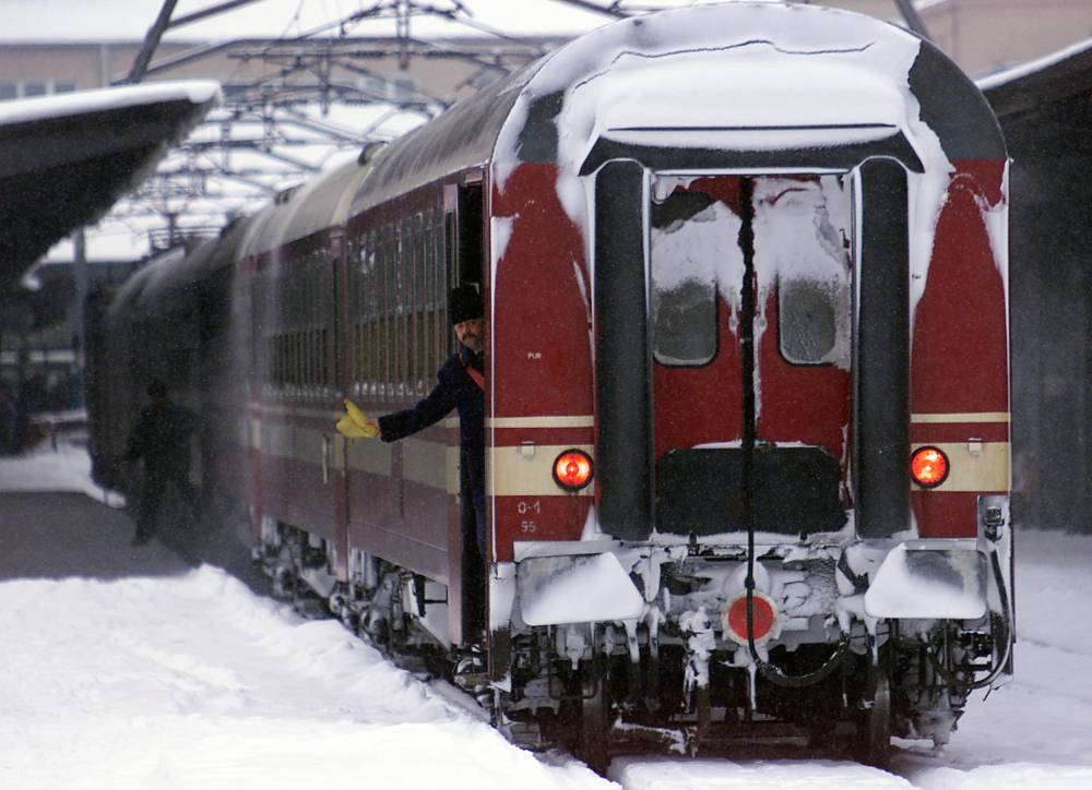 Ce trenuri circulă la această oră pe ruta Constanța-București - trenuri-1483867152.jpg