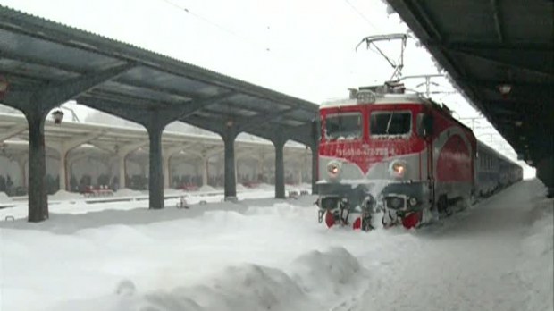 Vești bune! S-a reluat circulația feroviară spre Constanța - trenzapada-1483776086.jpg