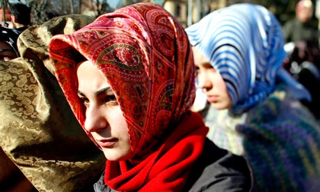 Simpozion dedicat femeii de etnie turcă - turkeymuslimfashion010-1392911587.jpg