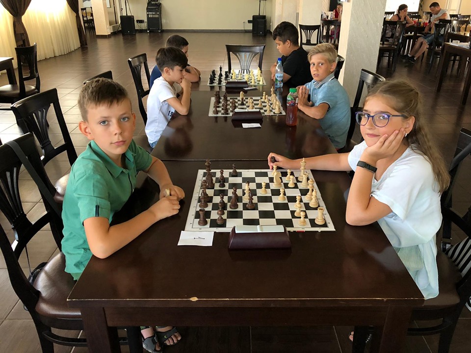 Turneu de șah la Năvodari. Peste 70 de participanți își vor disputa supremația - turneu-1576877553.jpg