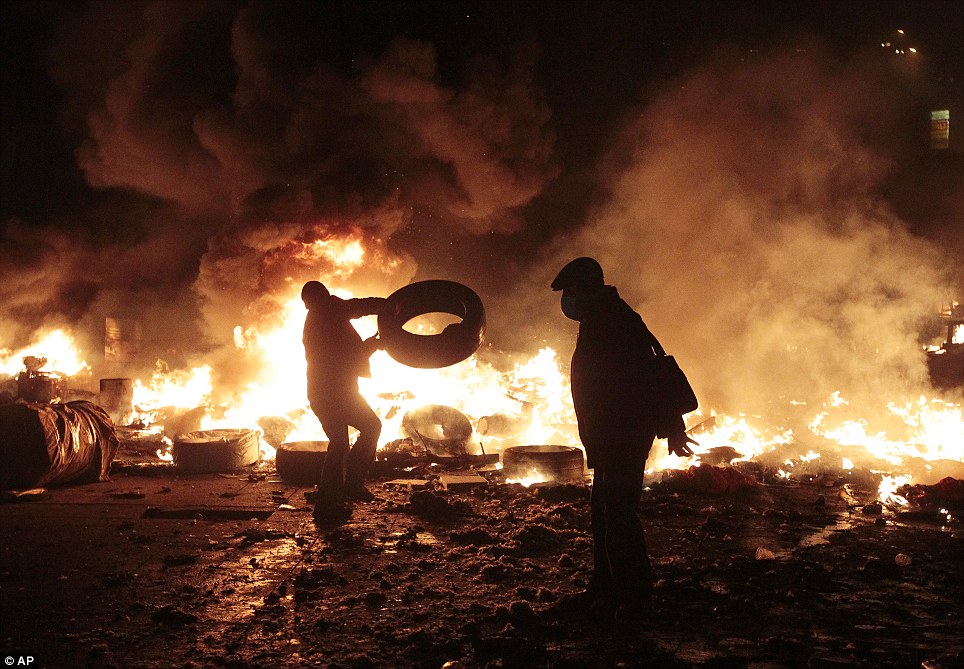 PROTESTE LA KIEV. Situație tensionată la nivel internațional - ucraina10-1392800798.jpg