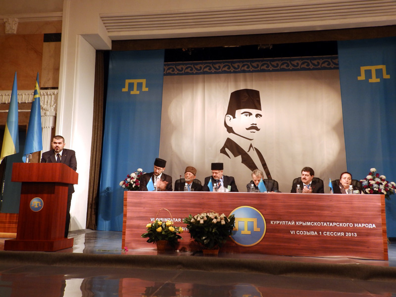 Delegație a UDTTMR, prezentă la Congresul tătarilor din Crimeea - udttmr1-1382983260.jpg