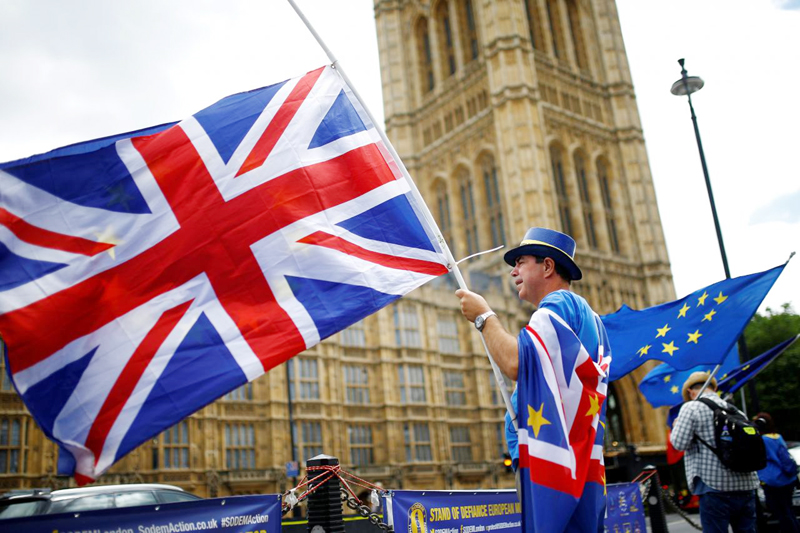 UE, gata să examineze dacă mai poate oferi Marii Britanii garanții suplimentare - ue-1544710837.jpg