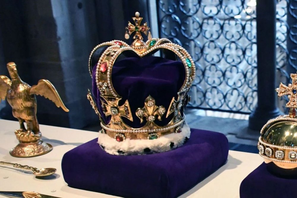Uleiul care va fi folosit la încoronarea regelui Charles al III-lea, sfinţit la Ierusalim - ulei-coroana-1678011178.jpg