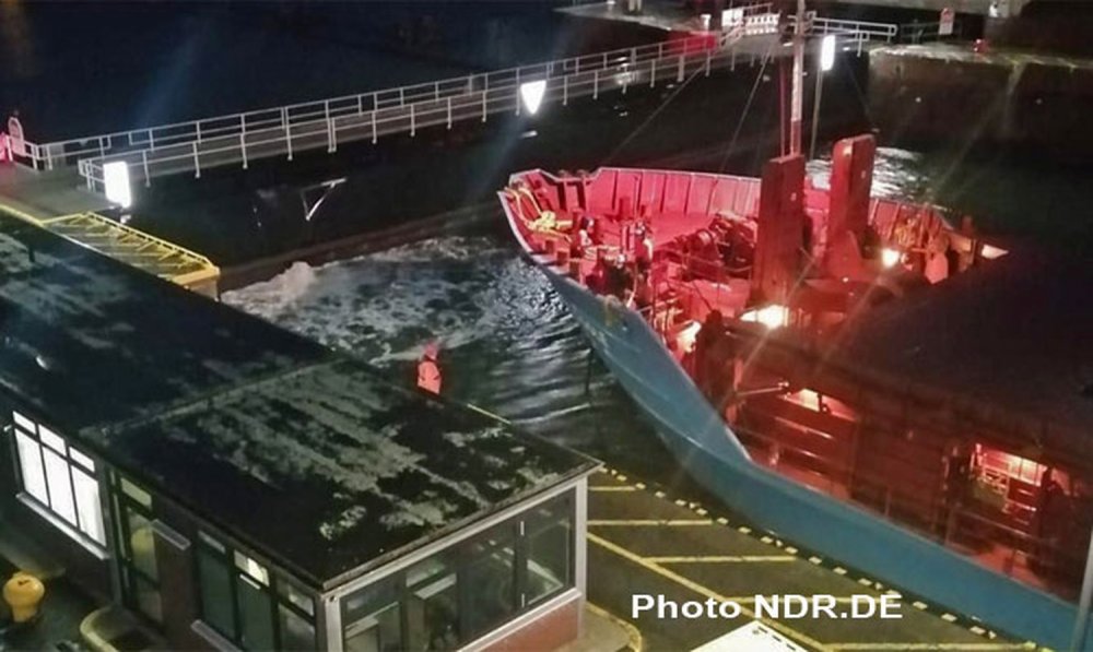Un cargou a avariat o poartă ecluzei Canalului Kiel - uncargouaavariat-1615795623.jpg
