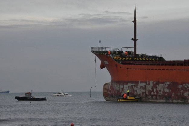 Un cargou a eșuat pe plaja Livorno - uncargouaesuatpeplajalivorno-1484572645.jpg