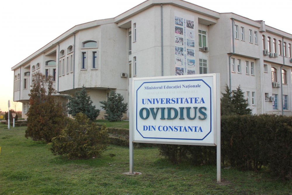 Universitatea 