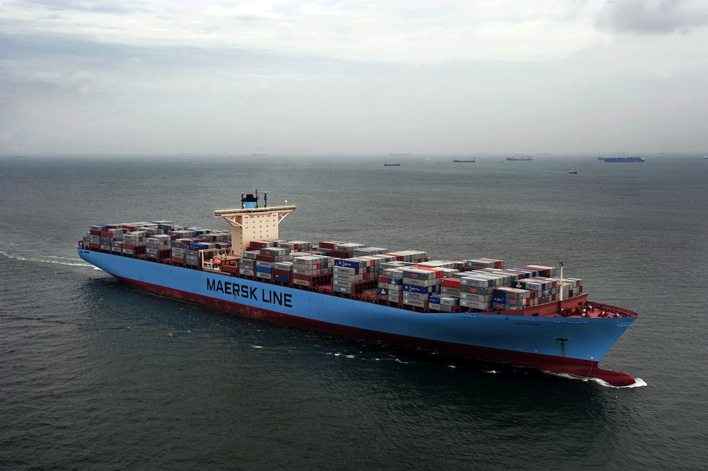 Un mega-portcontainer a eșuat pe Canalul Suez - unmegaportcontainer-1467811014.jpg