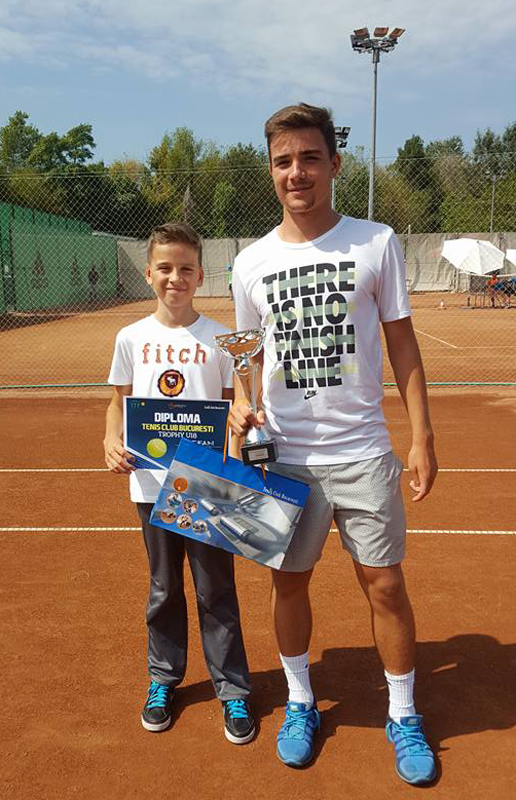 Un nou trofeu pentru tenismanul constănțean Ștefan Paloși - unnoutrofeu-1473091615.jpg
