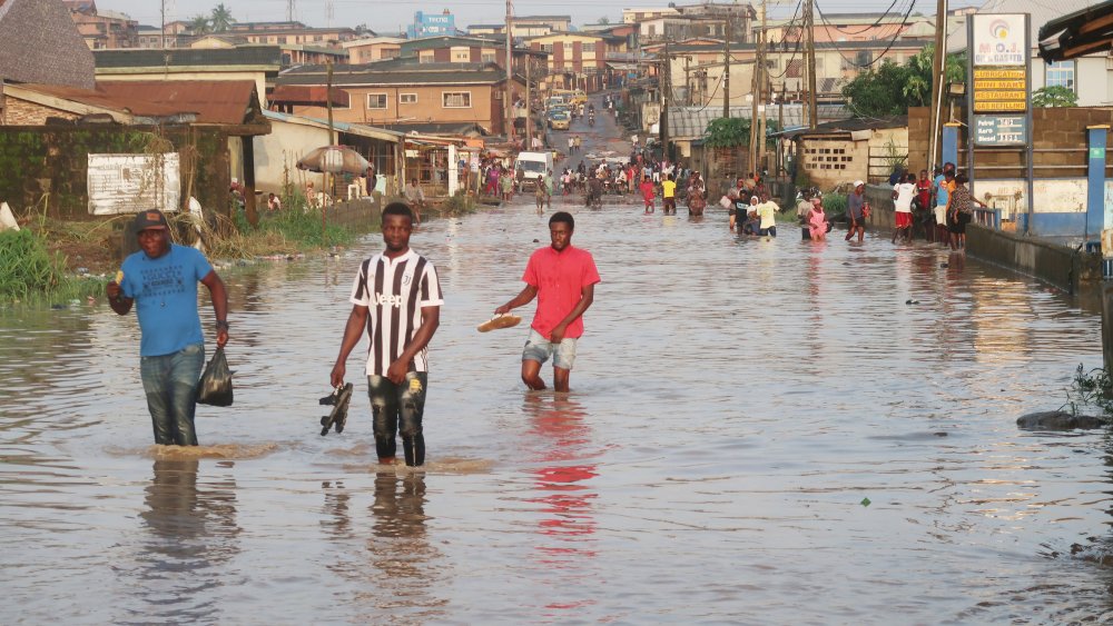 Un oraş din Africa riscă să se scufunde din cauza schimbărilor climatice - unorasdinafrica-1627911526.jpg