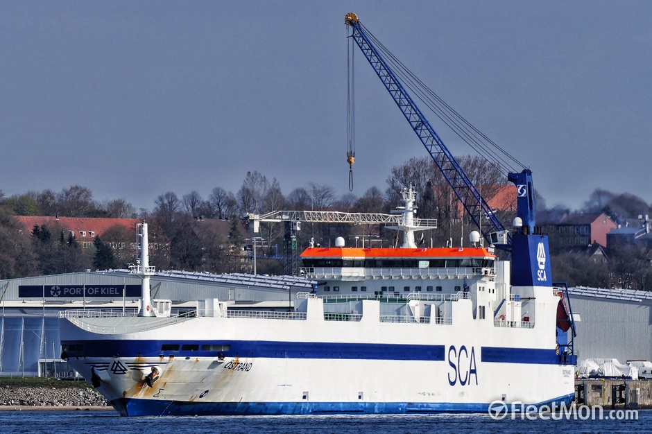 Un ro-ro suedez a provocat o poluare în portul Kiel - unrorosuedezaprovocatopoluare-1505736611.jpg