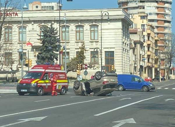 Accident rutier în intersecție la Miga. Au uitat șoferii de priorități? - untitled-1586526164.jpg