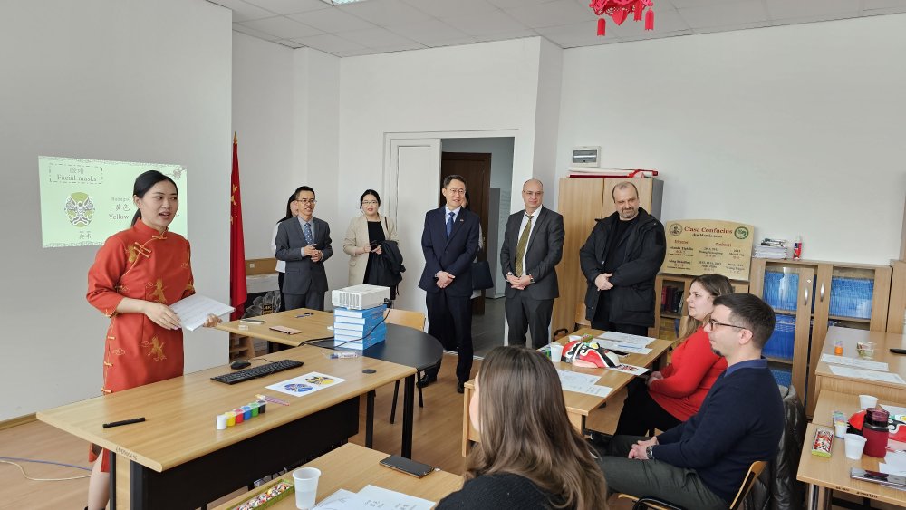 Ambasadorul Republicii Populare Chineze în România a vizitat Universitatea „Ovidius” din Constanța - uoc-6-1680268340.jpg
