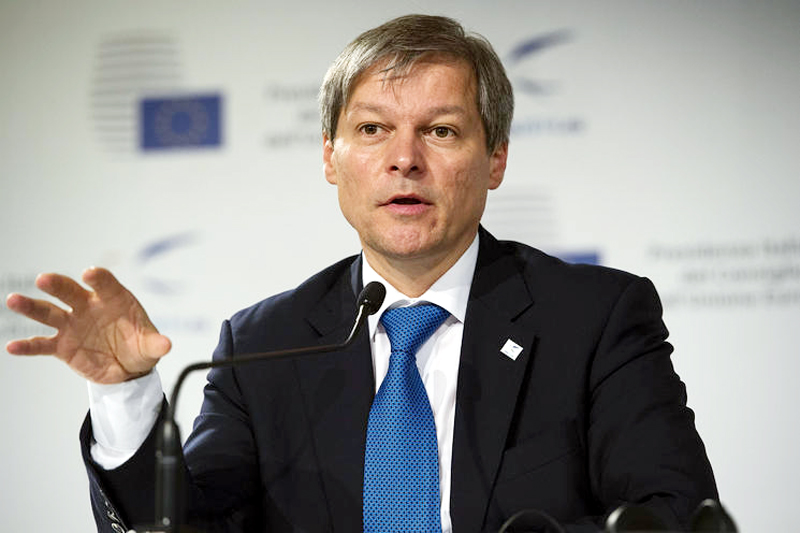 Dacian Cioloș  ar putea conduce guvernul  din umbră al USR - usrdacianciolos-1494862342.jpg