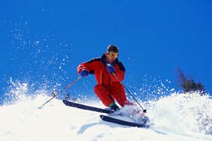 Nu ai fost încă la ski? Acum  e momentul.  Prețurile sunt  la jumătate - vacanatafond-1357916054.jpg