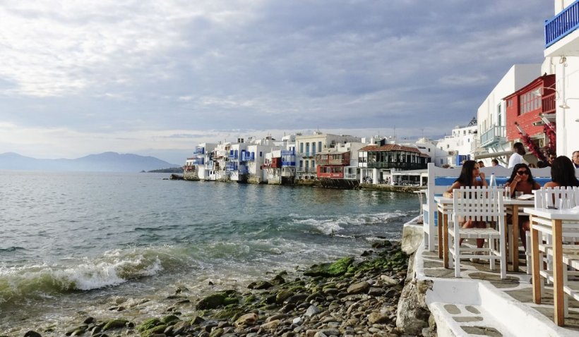 Vacanțe mai ieftine de Black Friday 2021. Reduceri de 50% pentru plecările în Grecia - vacante-1636722467.jpg
