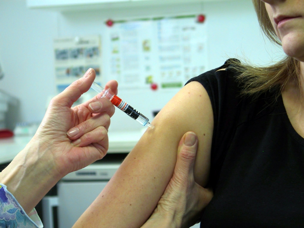 De ce a fost oprită vaccinarea antigripală la Constanța - vaccin-1326212470.jpg